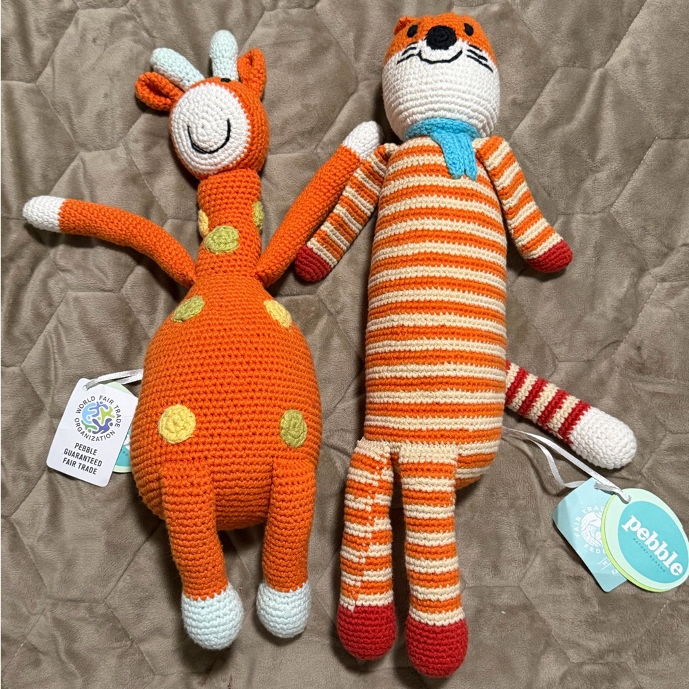 Pebble Handmade Orange Giraffe and Striped Cat Crochet Toys Bundle of 2